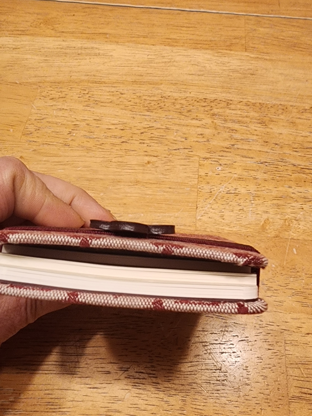 Louis Vuitton Monogram Mini Lin PM notebook in cherry red and Floral Accent - Picture 6 of 11